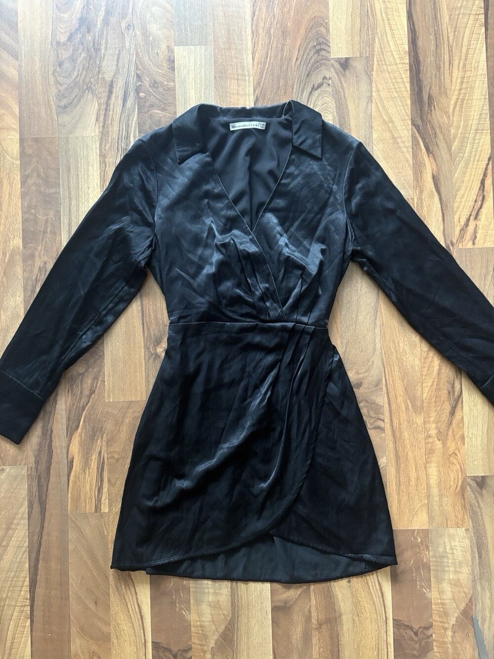 Abercrombie & Fitch Woman’s Black Satin Wrap Long Sleeve Dress Size XS